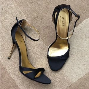Guess satin like stiletto w ankle strap